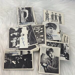 The Beatles Black & White Photo Trading Cards - Signature-Style Prints